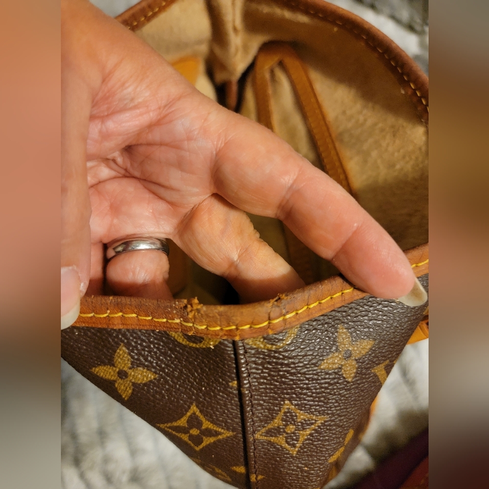 FIRM Vintage LV Monogram Bucket Bag - Picture 14 of 16